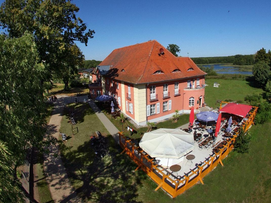 Altes Gutshaus-Federow Hotell Exteriör bild